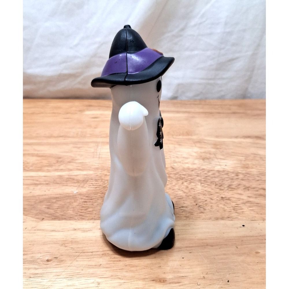 Halloween Ghost Motion Activated Light Up "Trick Or Treat Smell My Feet" Decor - Picture 5 of 9